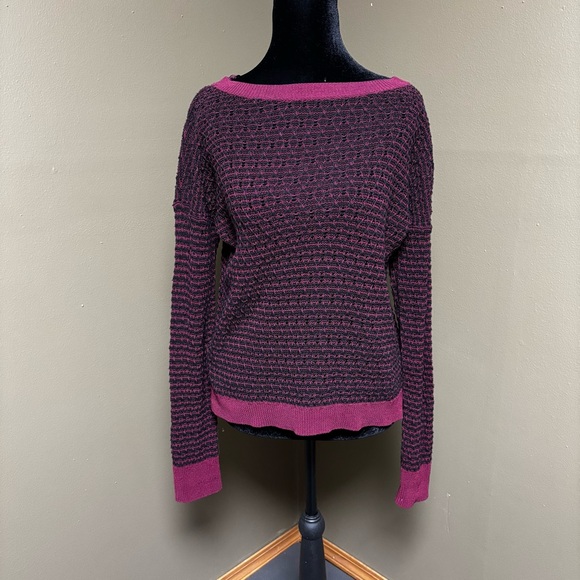 LOFT Sweaters - Ann Taylor Loft Black and Burgundy Knit Pull On Crewneck See-Through Sweater M